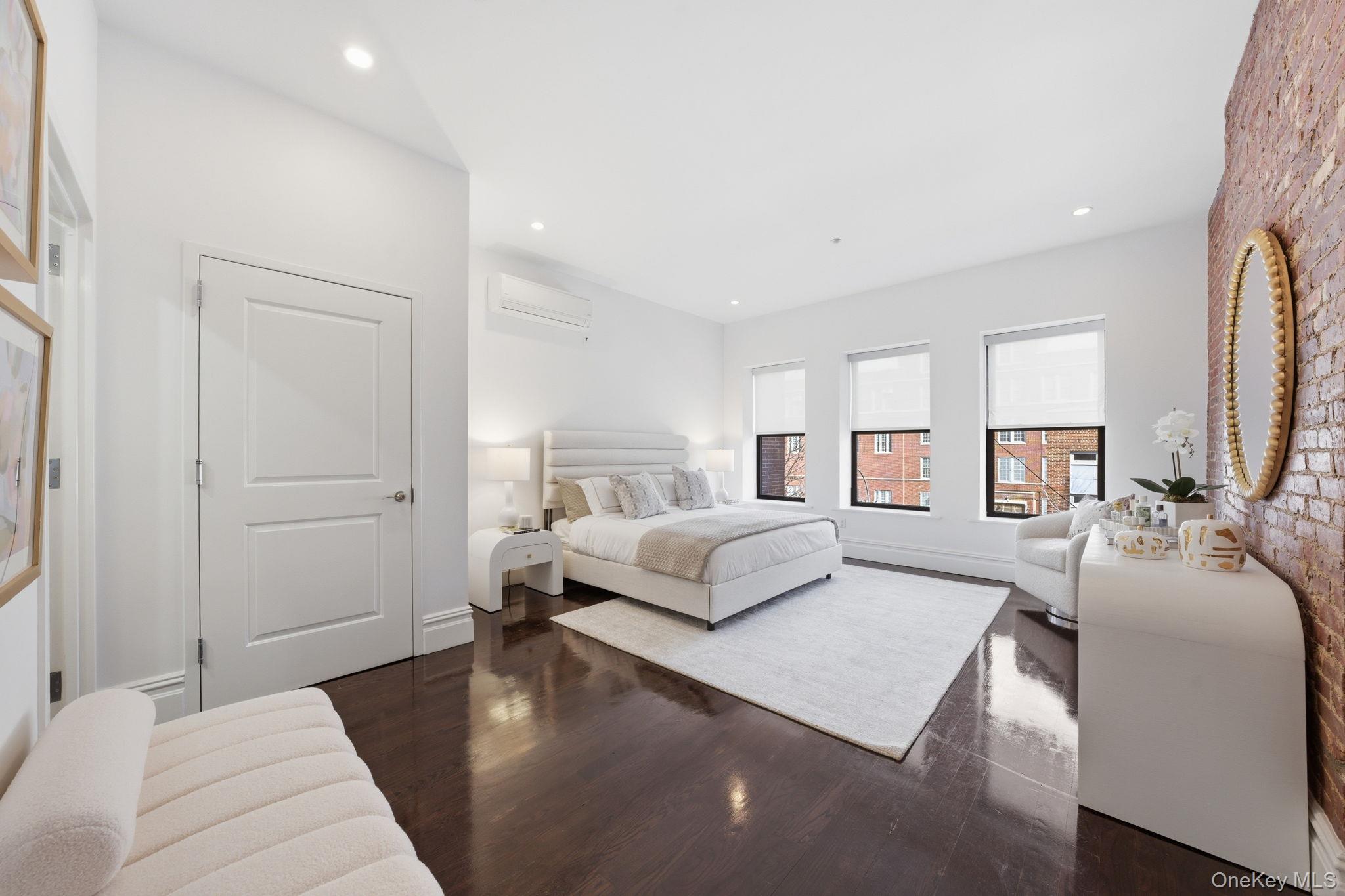 236 W 112th Street 2 Property Photo 7