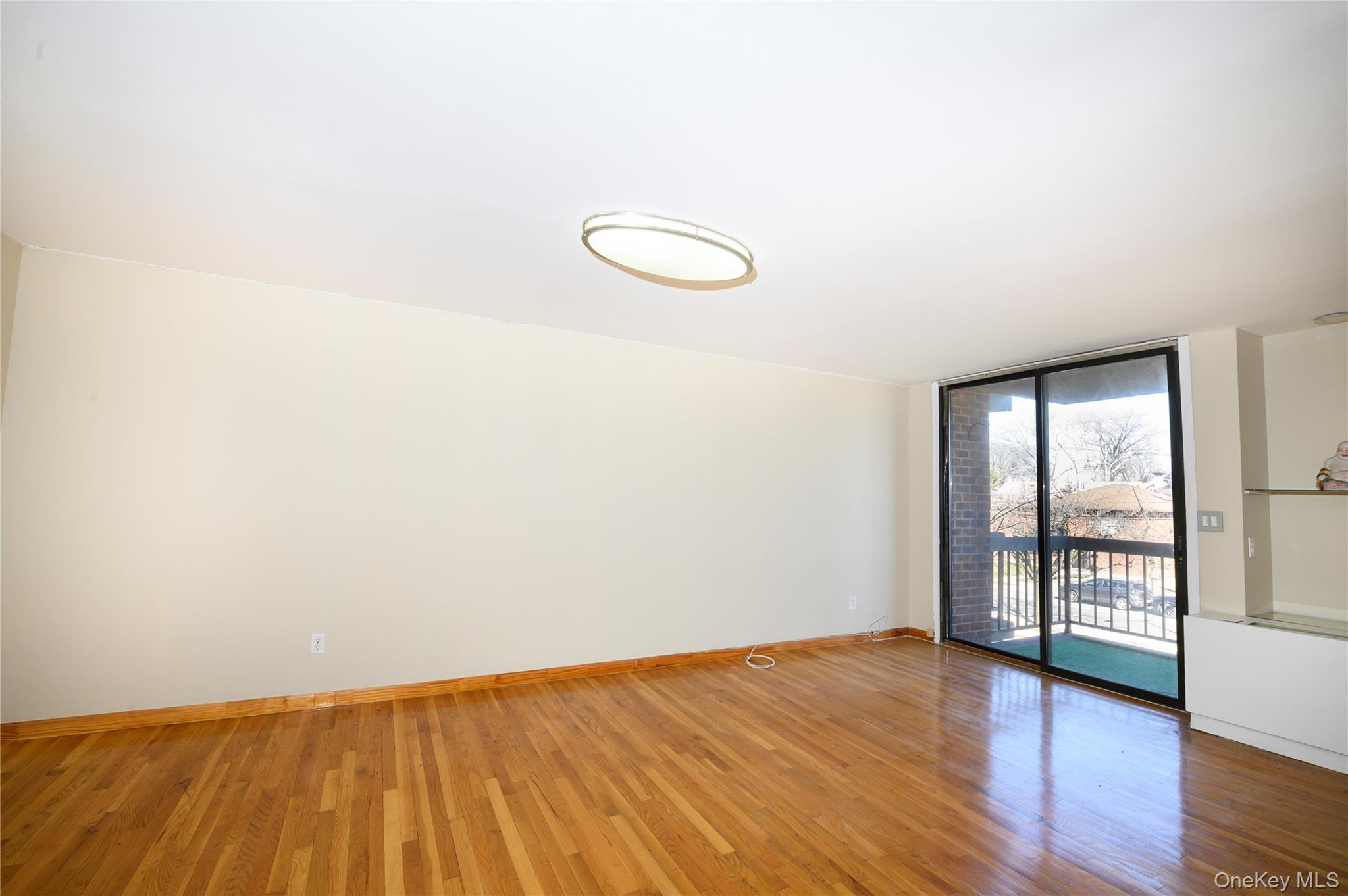 7124 164th Street 2fl Property Photo 6