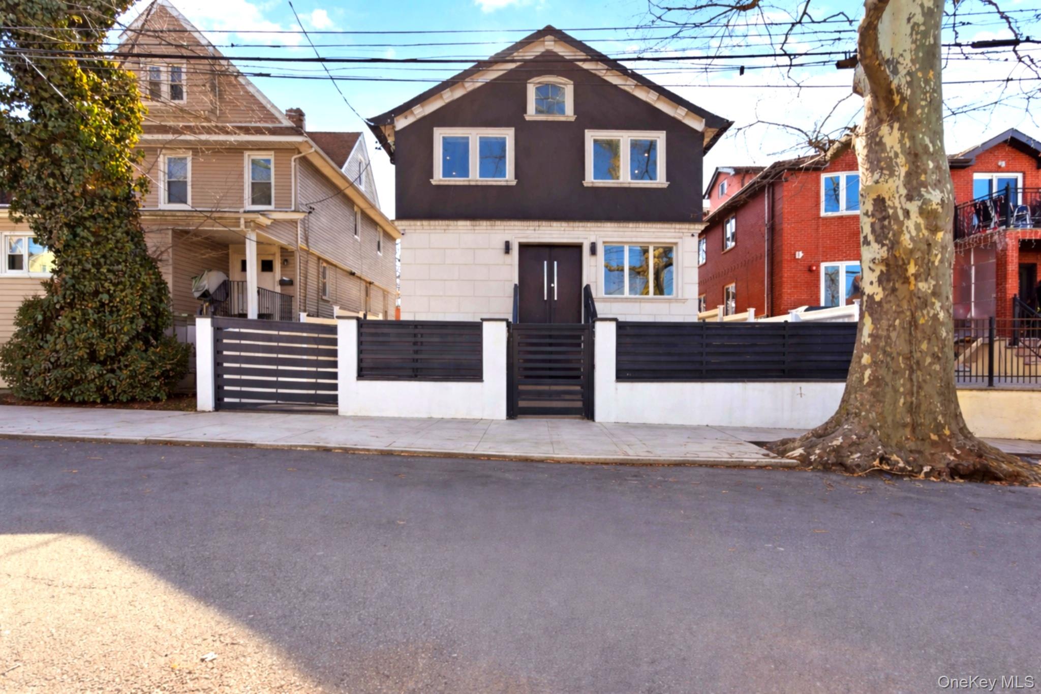31-12 Buell Street Property Photo 4