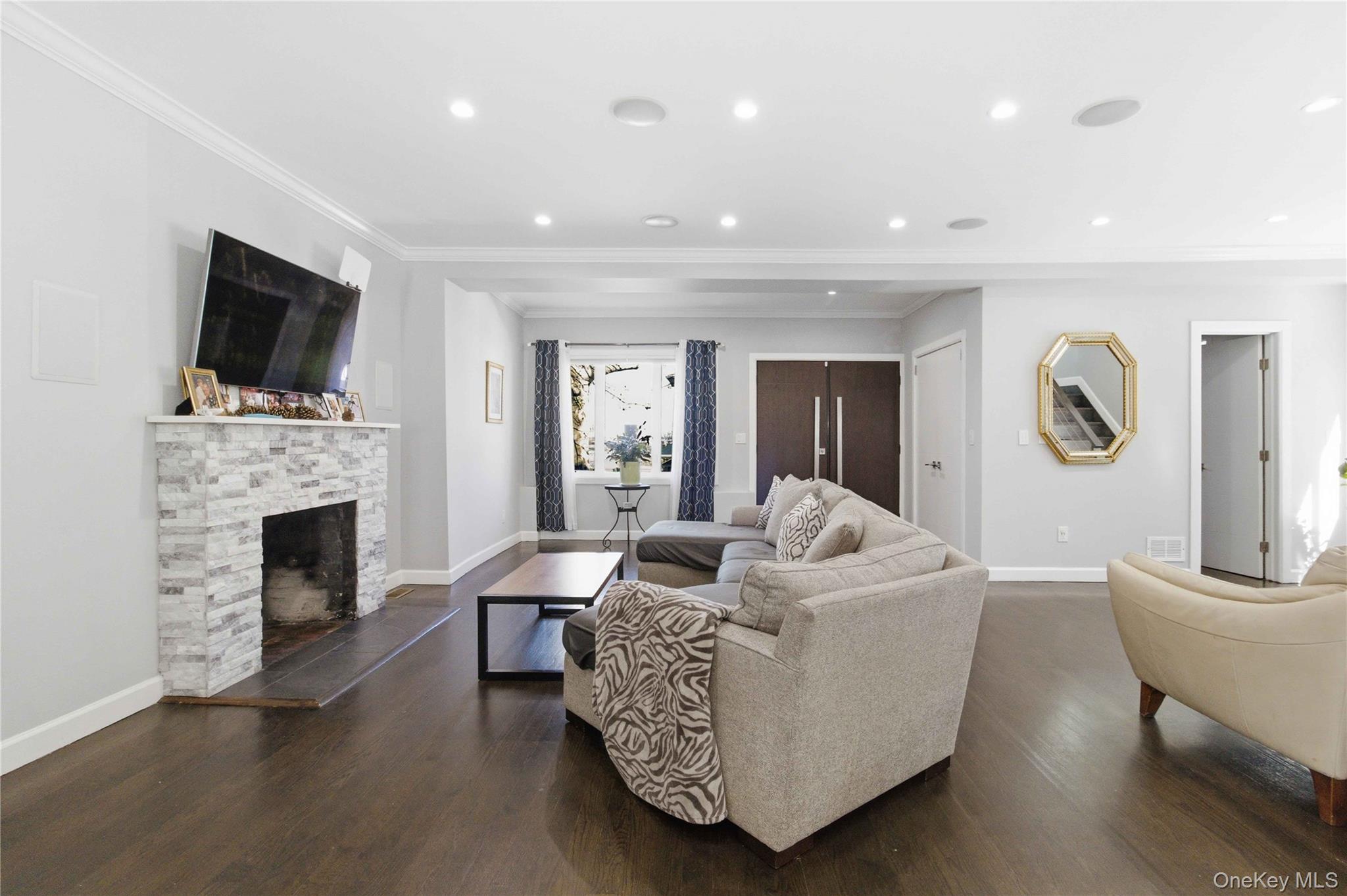 31-12 Buell Street Property Photo 13