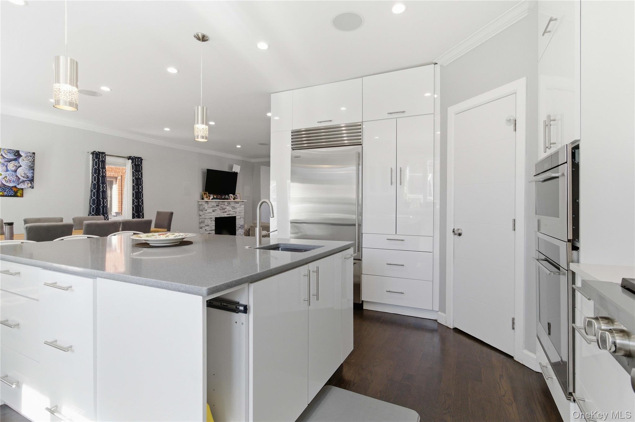 31-12 Buell Street Property Photo 15