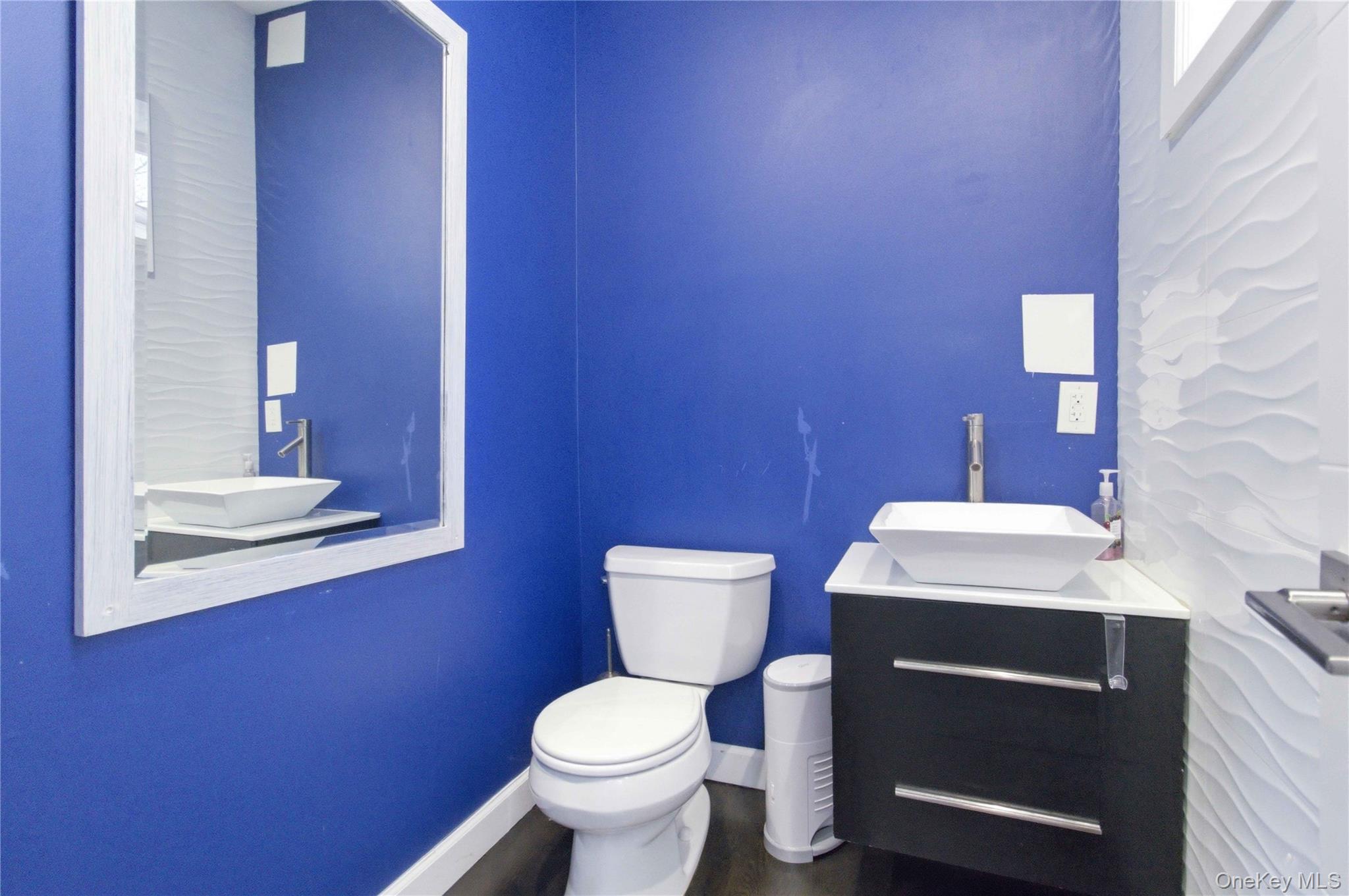 31-12 Buell Street Property Photo 23