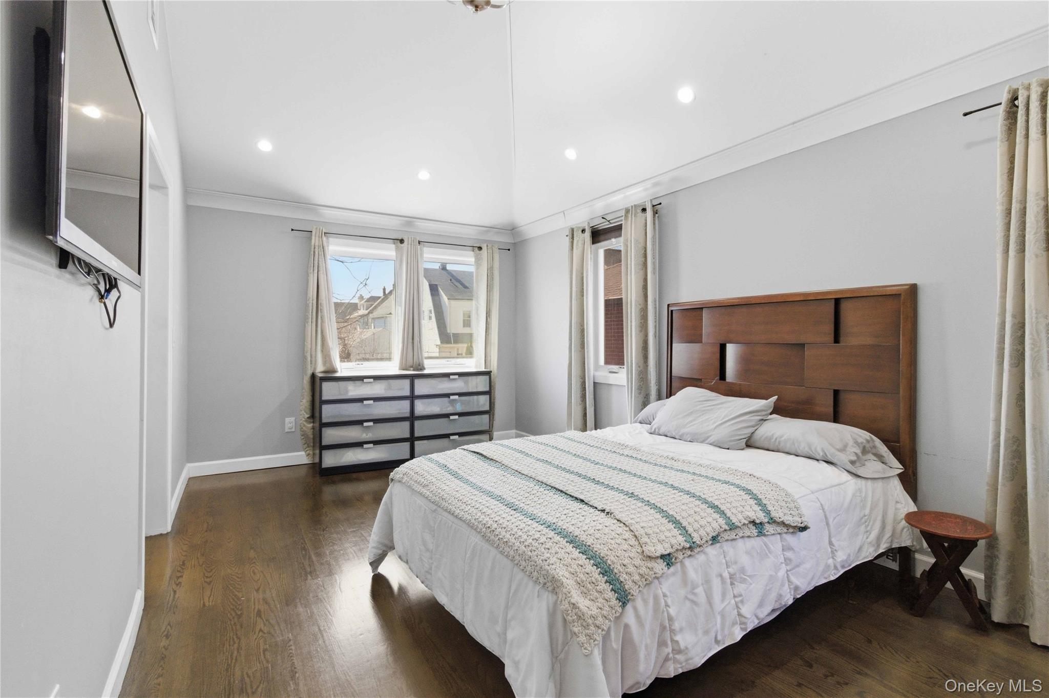 31-12 Buell Street Property Photo 25