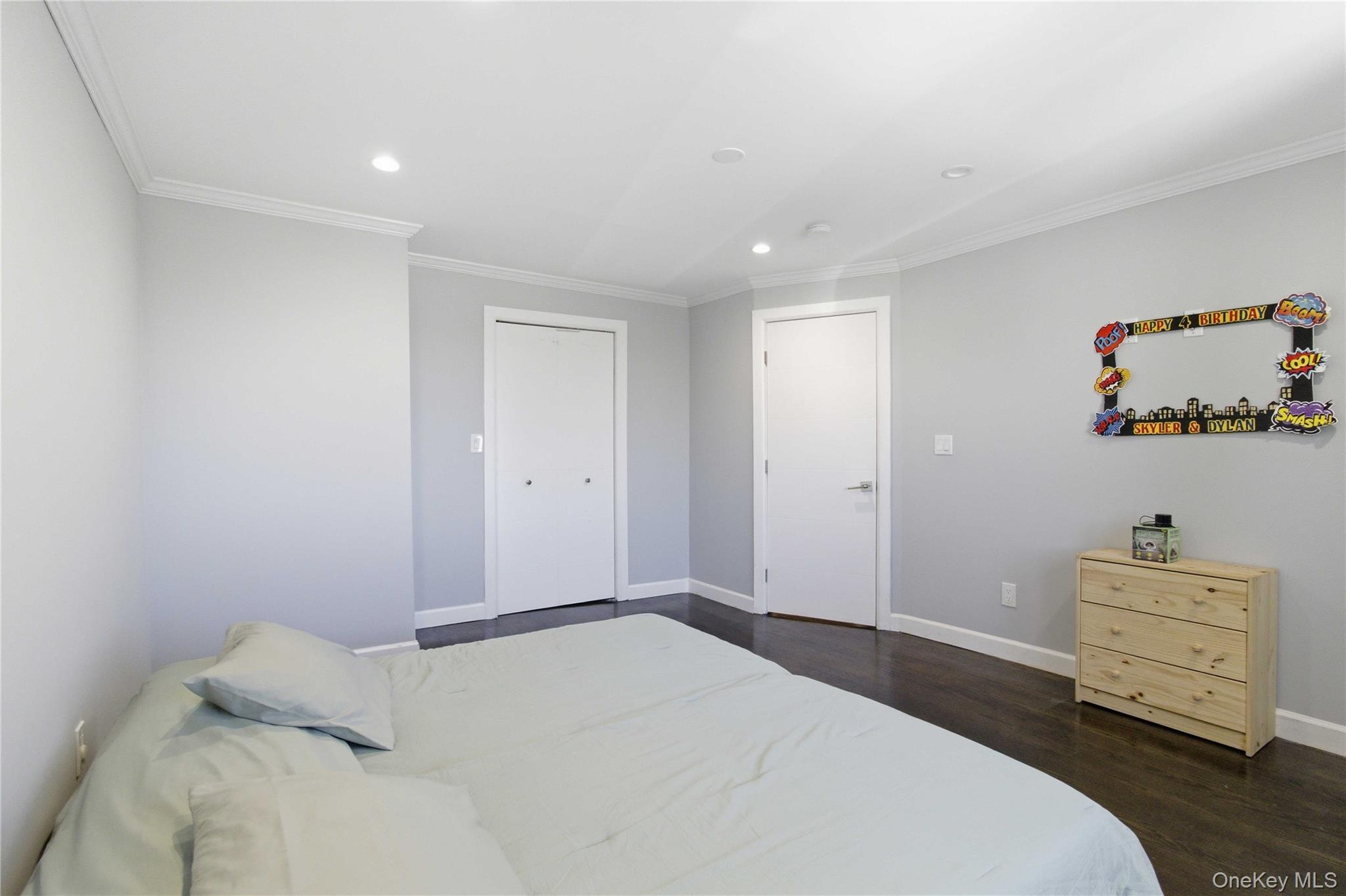 31-12 Buell Street Property Photo 33