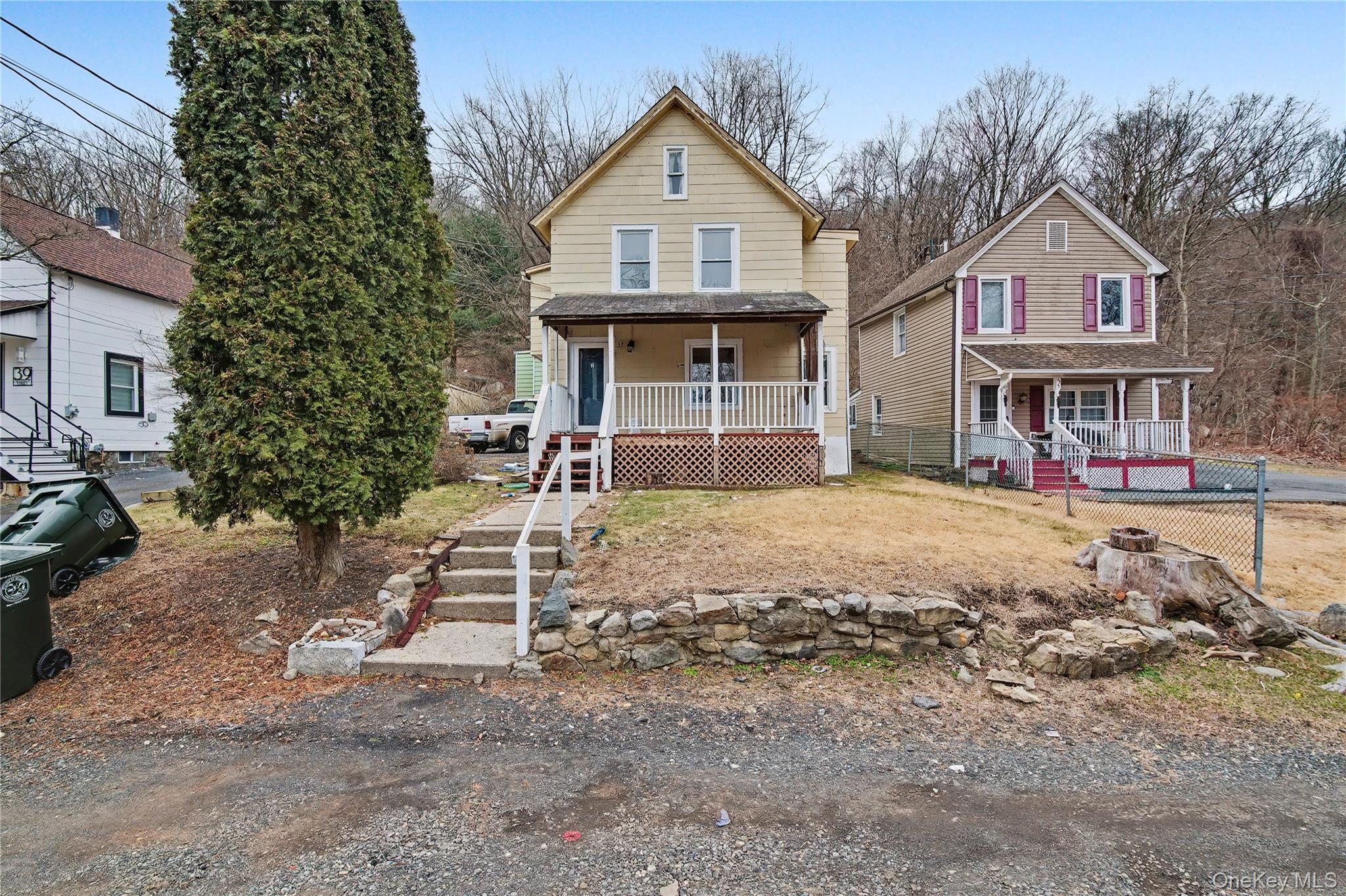 37 7th Street Property Photo 1