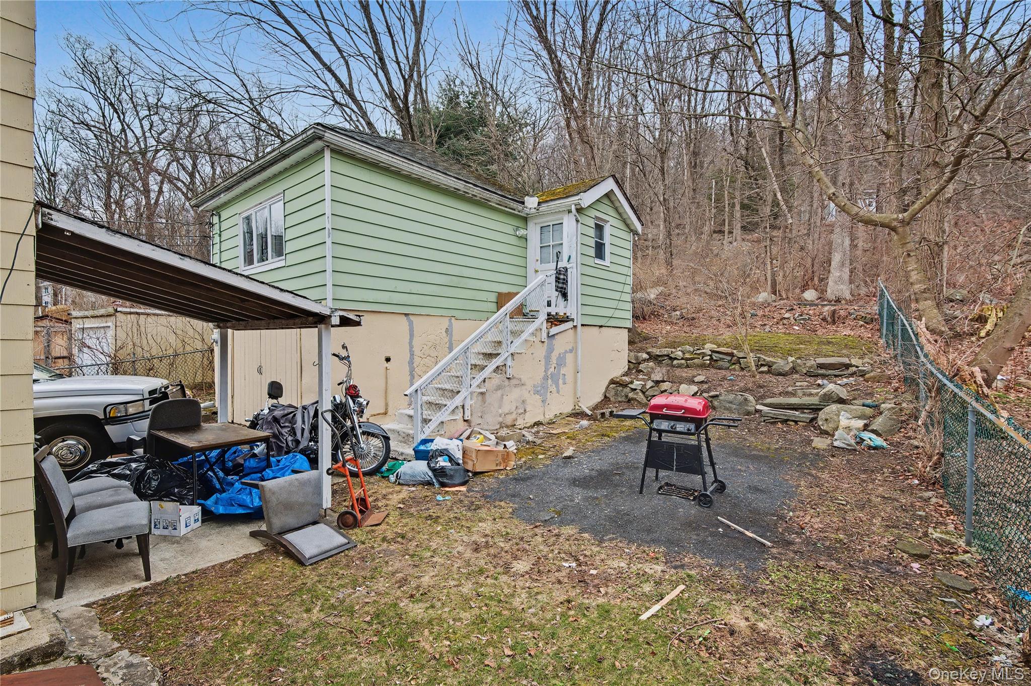 37 7th Street Property Photo 6