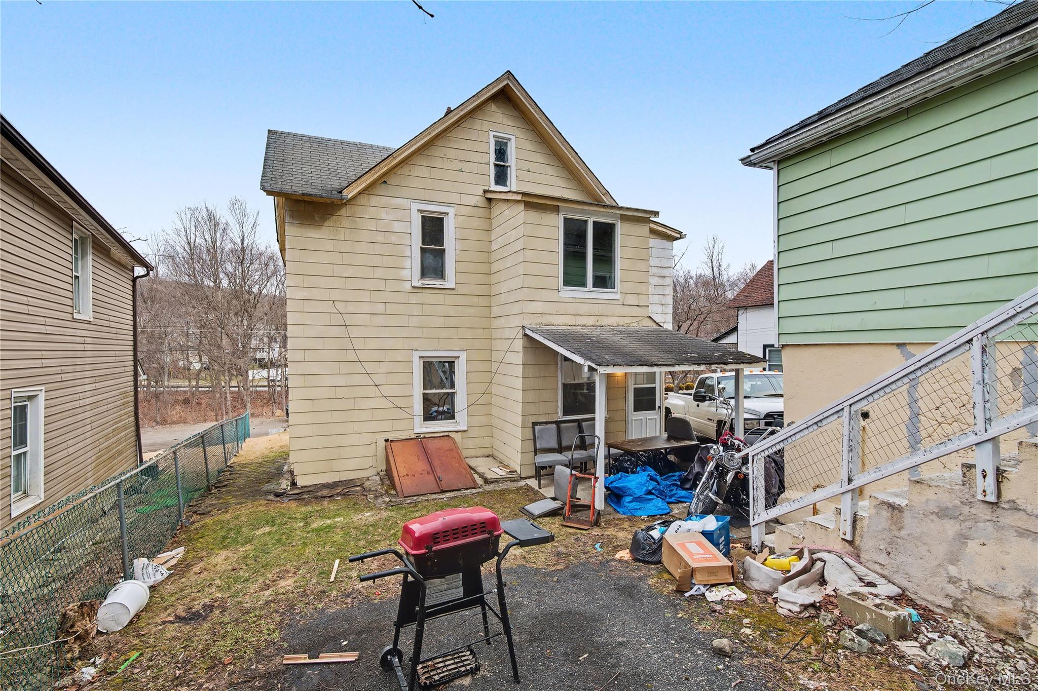 37 7th Street Property Photo 7