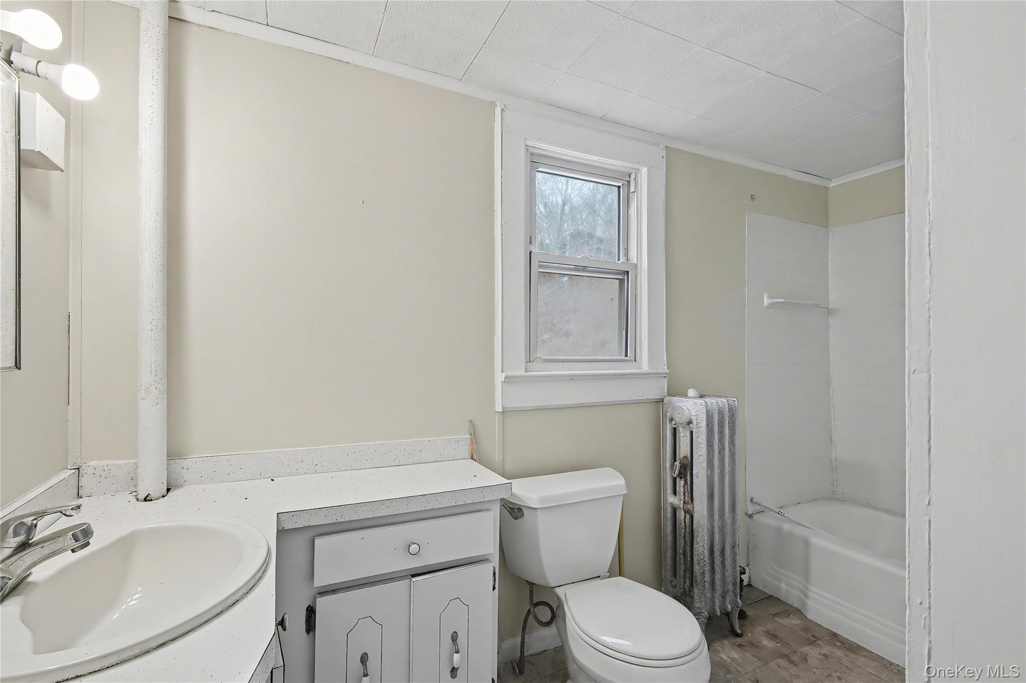 37 7th Street Property Photo 11