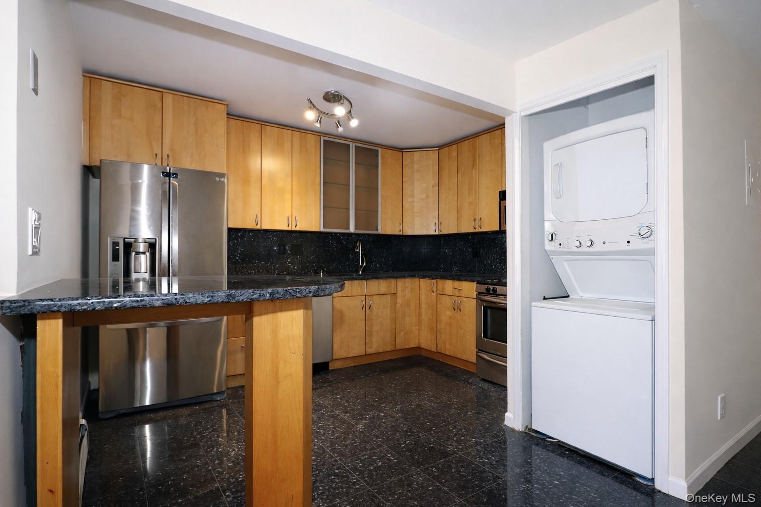 151-18 79th Street 2k2 Property Photo 5
