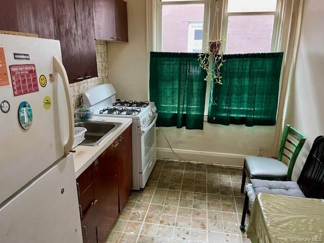 39-47 49th Street Property Photo 5
