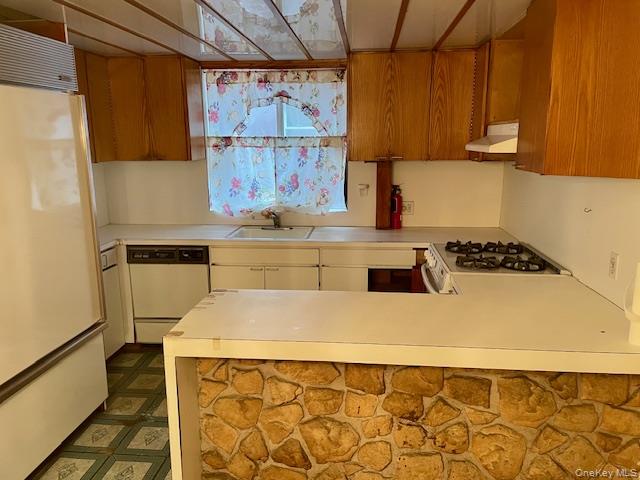 39-47 49th Street Property Photo 10