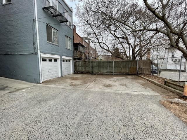 39-47 49th Street Property Photo 15