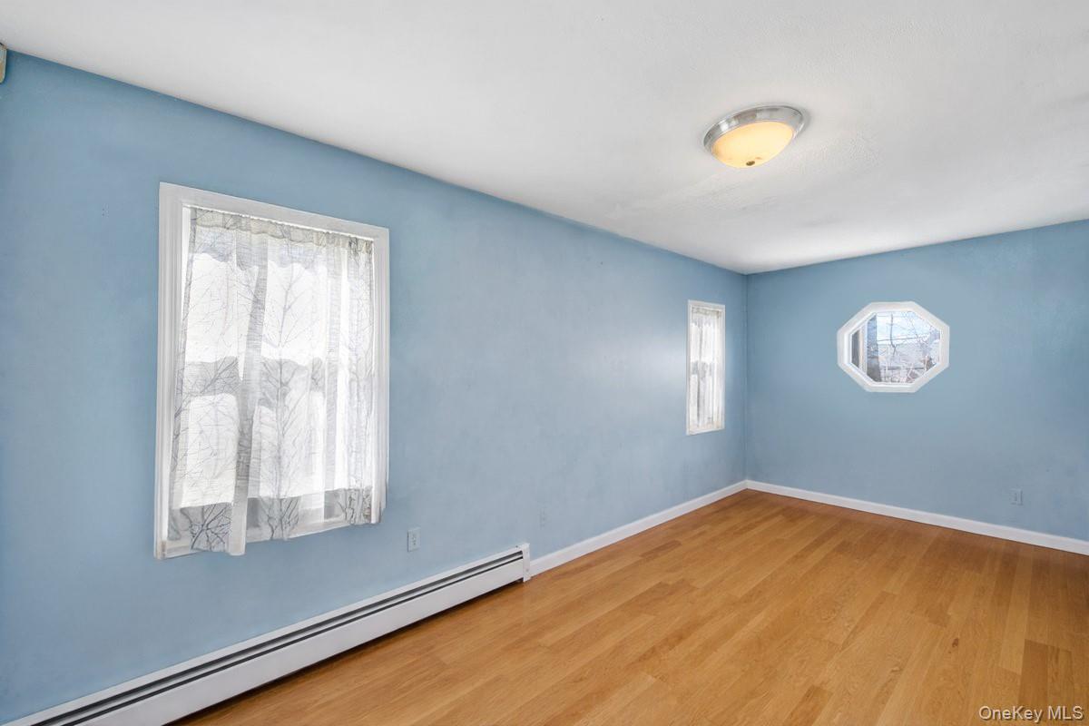 3252 Waterbury Avenue Property Photo 15
