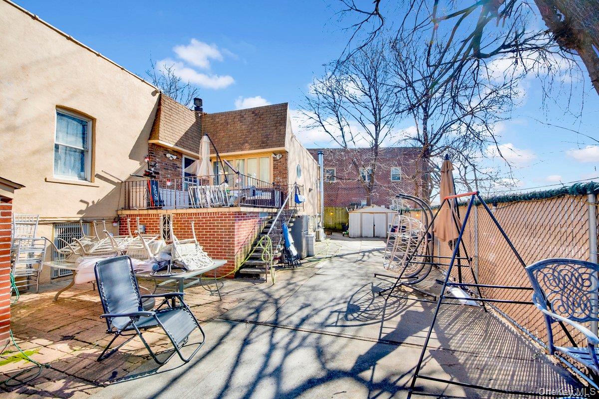 3252 Waterbury Avenue Property Photo 26