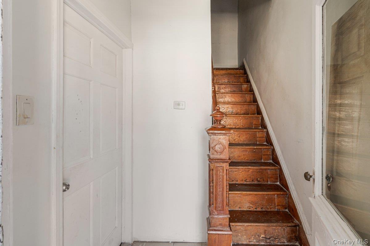 294 Autumn Avenue Property Photo 4