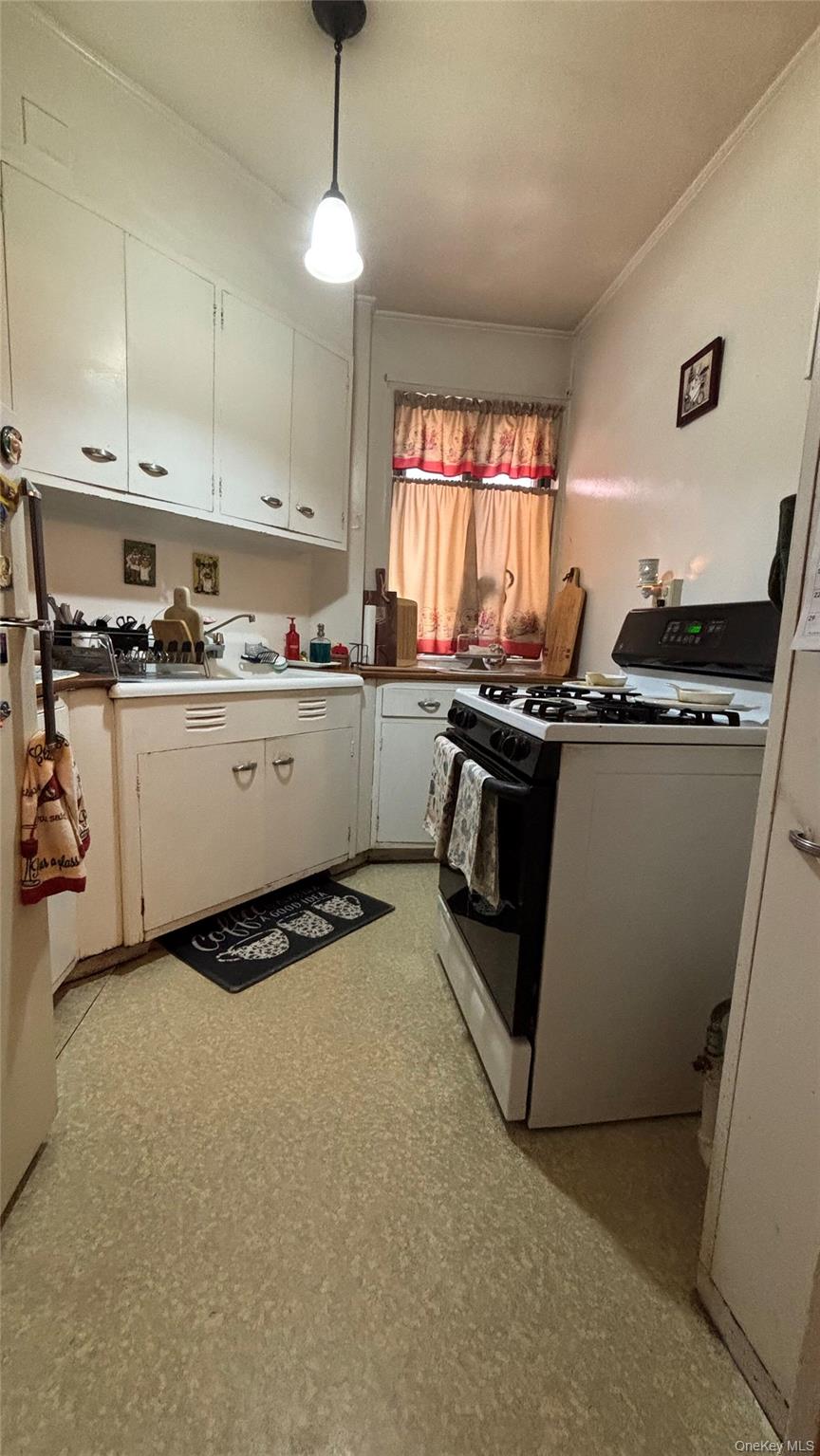 1514 Unionport Road 4a Property Photo 4