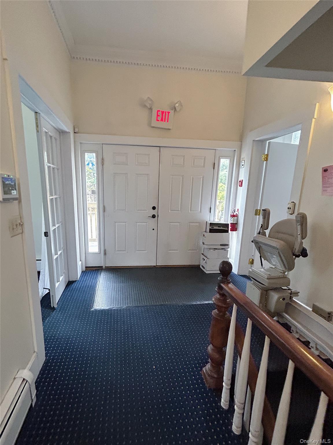 75 N Middletown Road Third Floor Property Photo 5