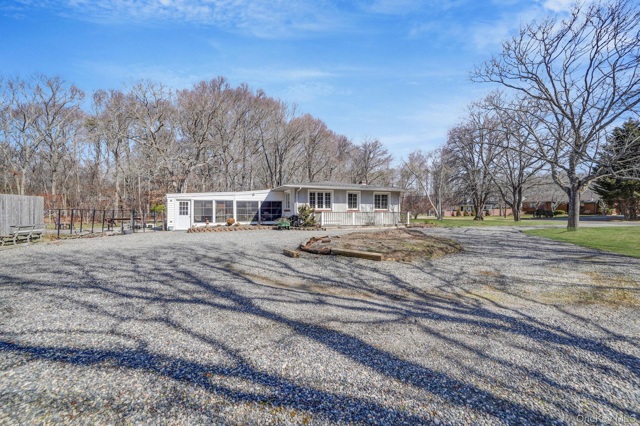 146 Halsey Manor Road Property Photo 6