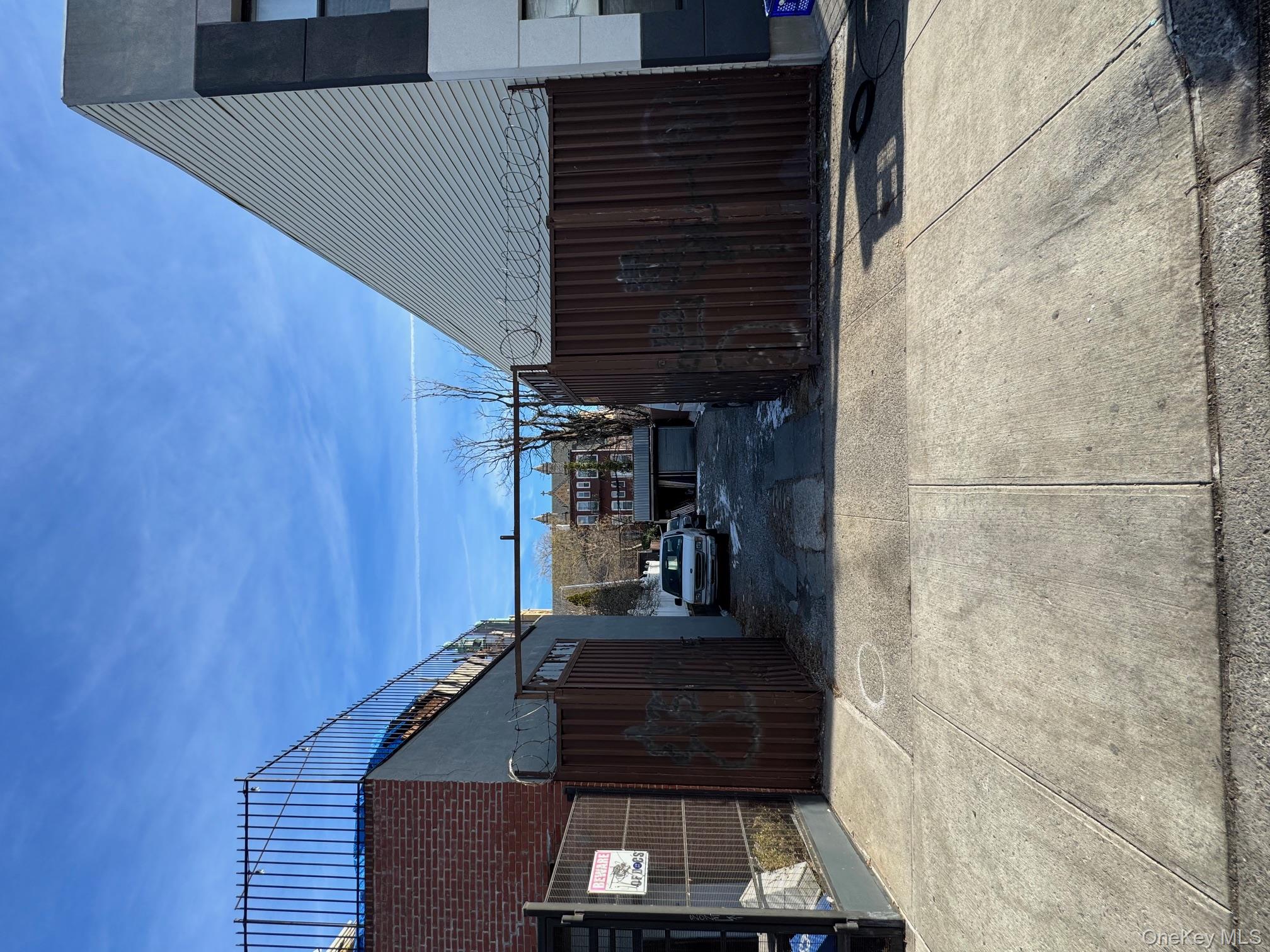 1822 Dekalb Avenue Property Photo 1