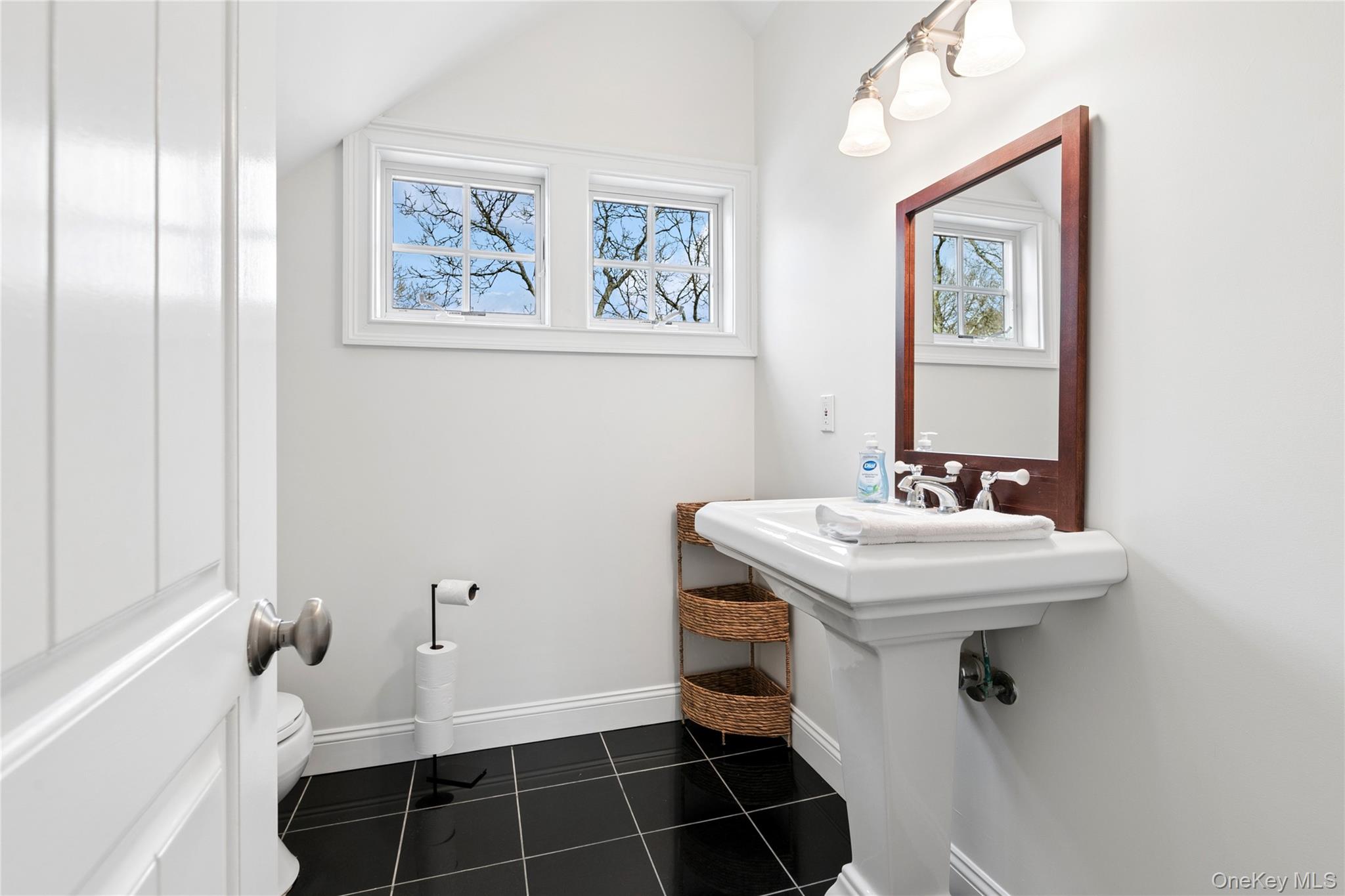 10 Foxboro Road Property Photo 31