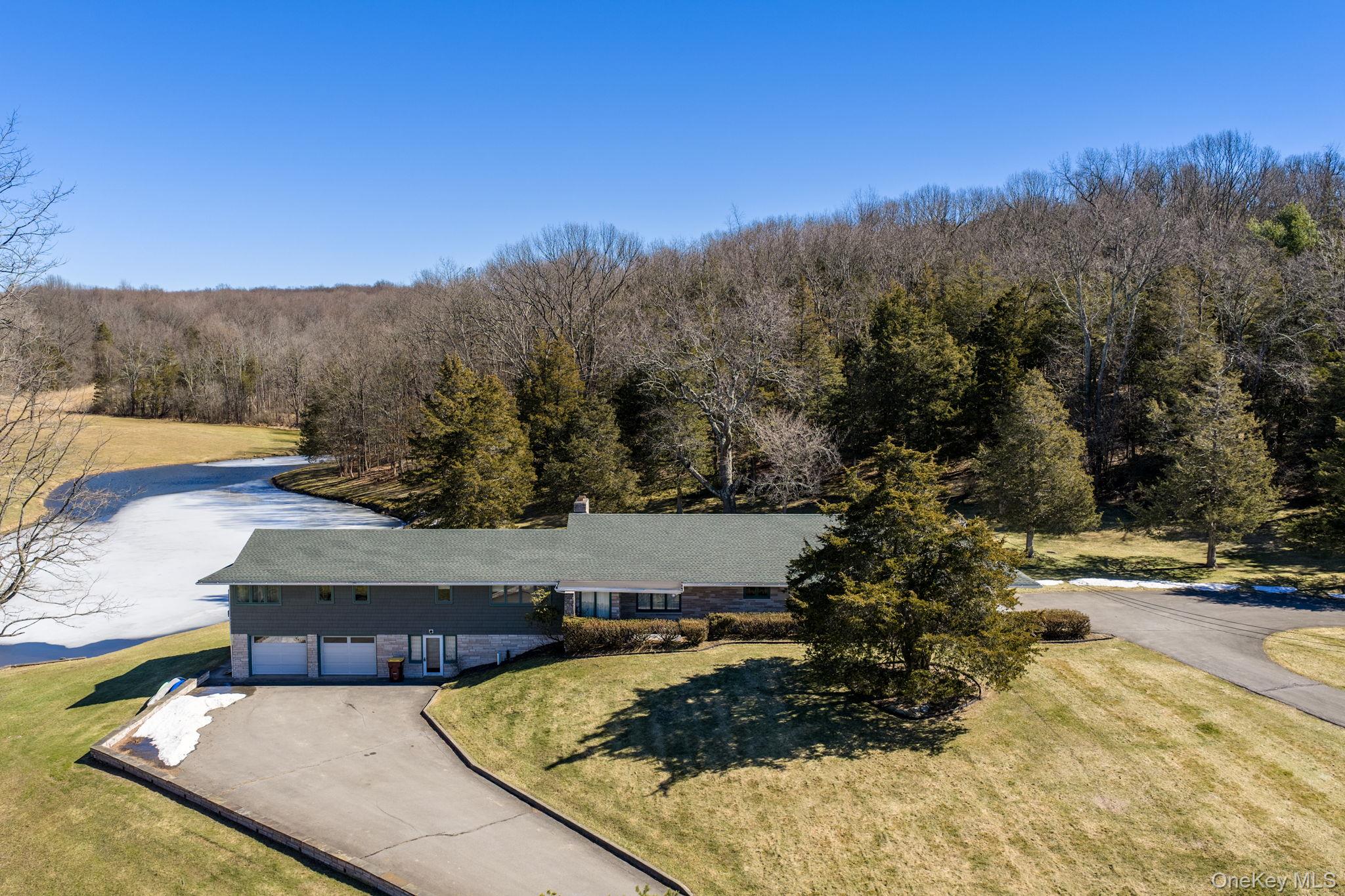 736 State Route 94 N Property Photo 1