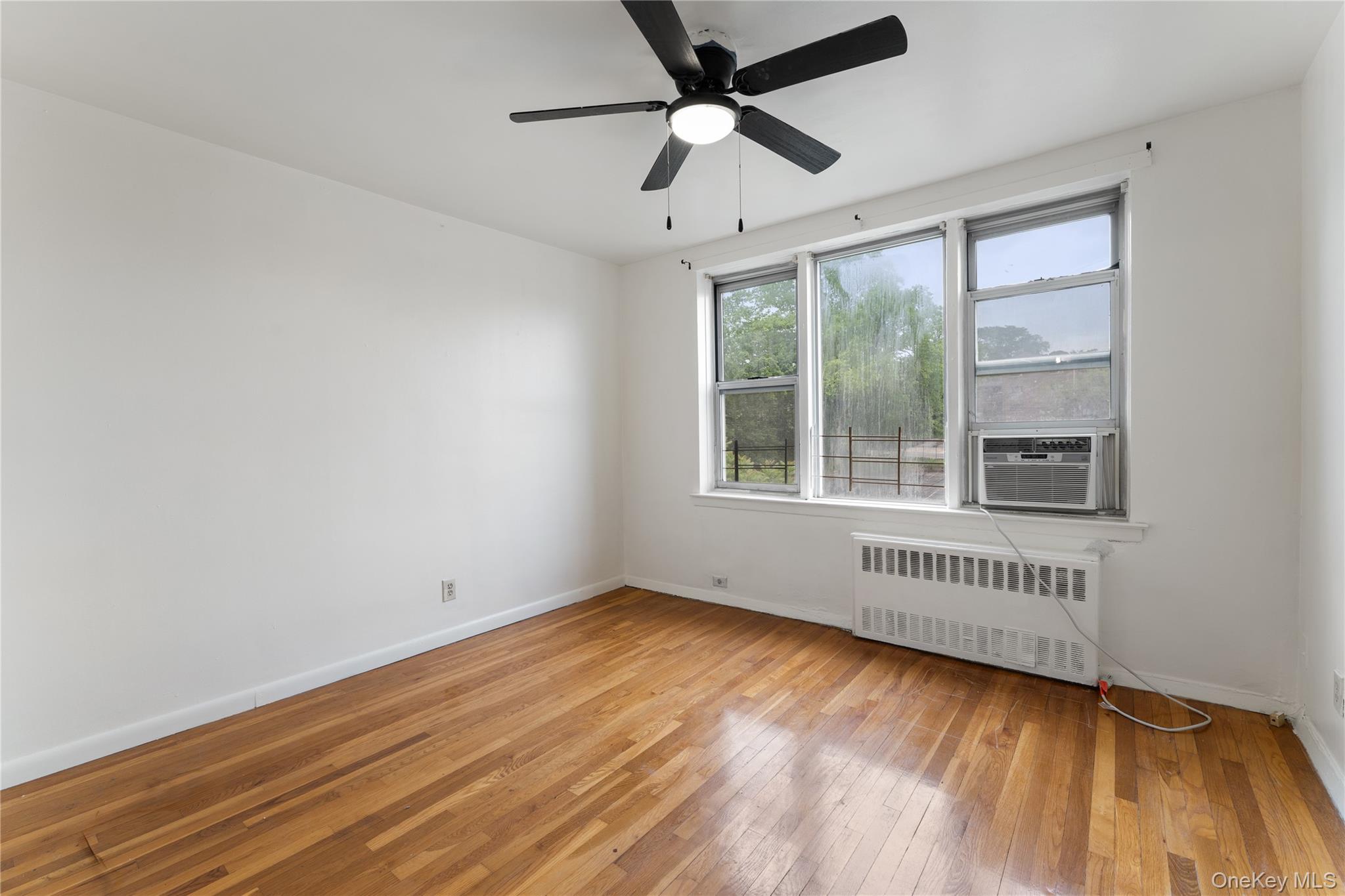 300 N Broadway 7b Property Photo 5