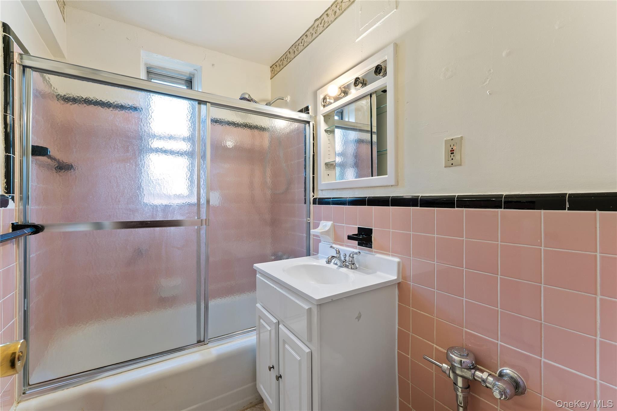 300 N Broadway 7b Property Photo 8
