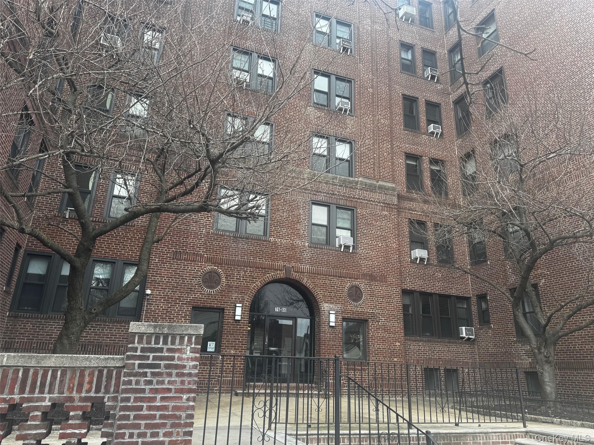 76-66 Austin Street 3C Property Photo 1