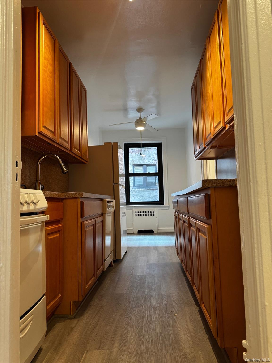 76-66 Austin Street 3c Property Photo 3