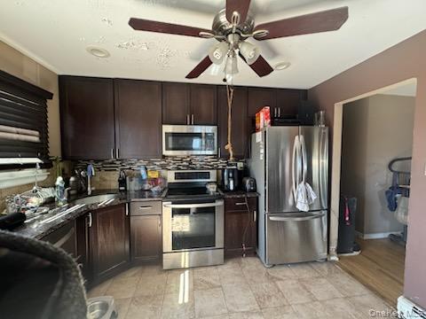 320 40th Street Property Photo 3