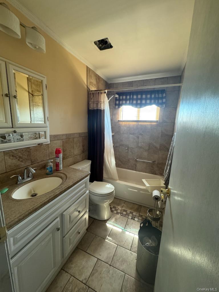 320 40th Street Property Photo 4