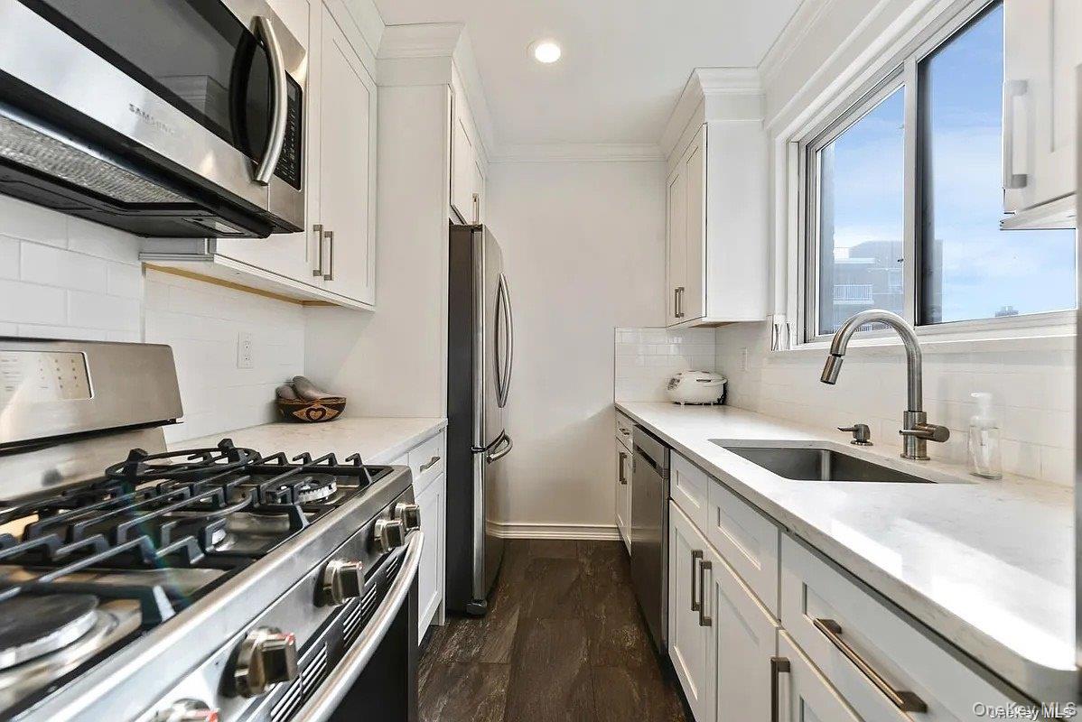 71-36 110th Street 6h Property Photo 12