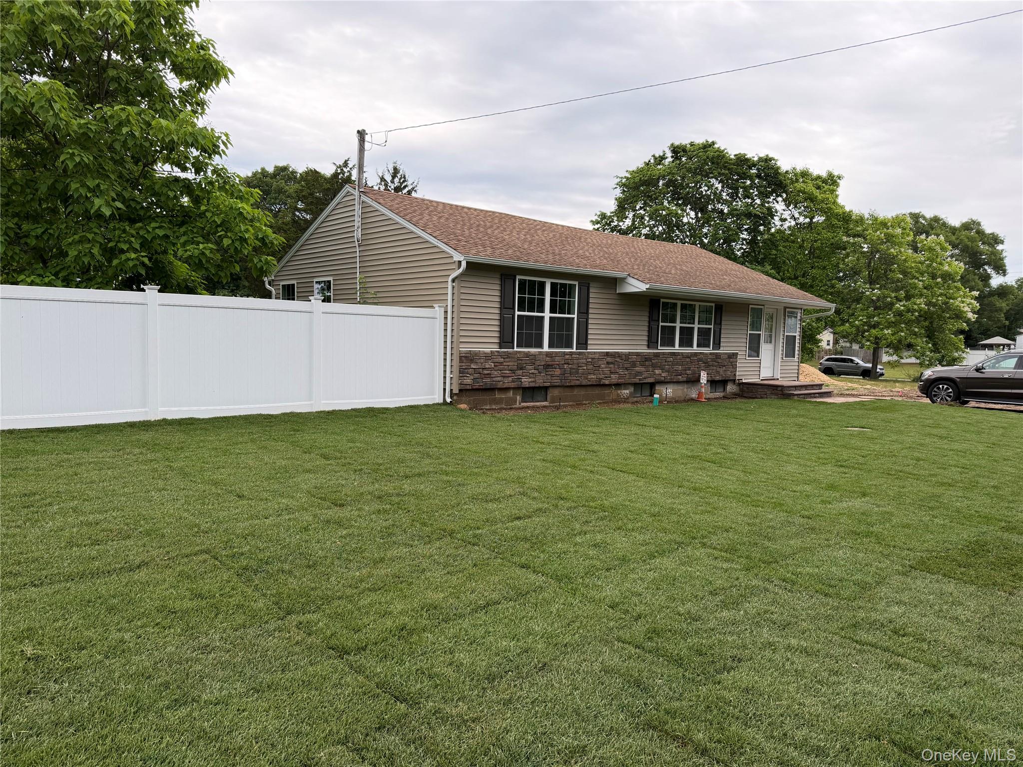 159 Alexander Avenue Property Photo 3