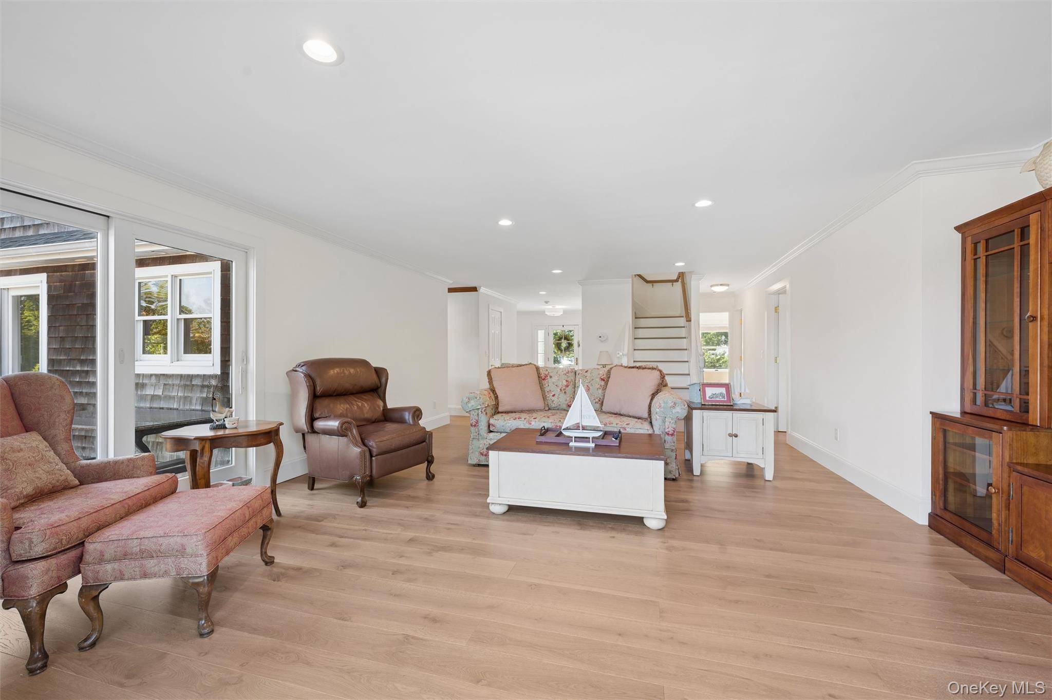 23 Whiting Road Property Photo 4