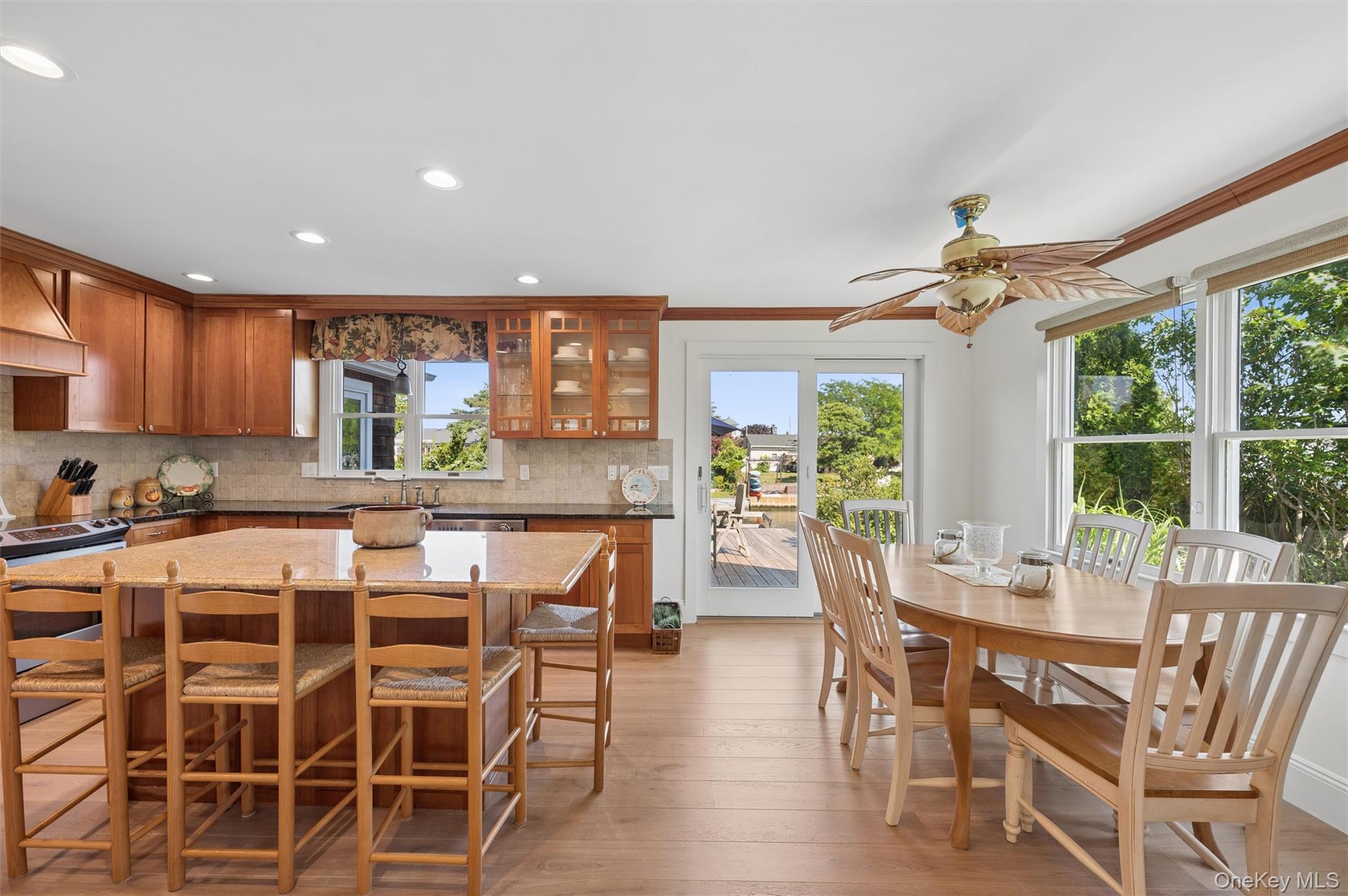 23 Whiting Road Property Photo 6