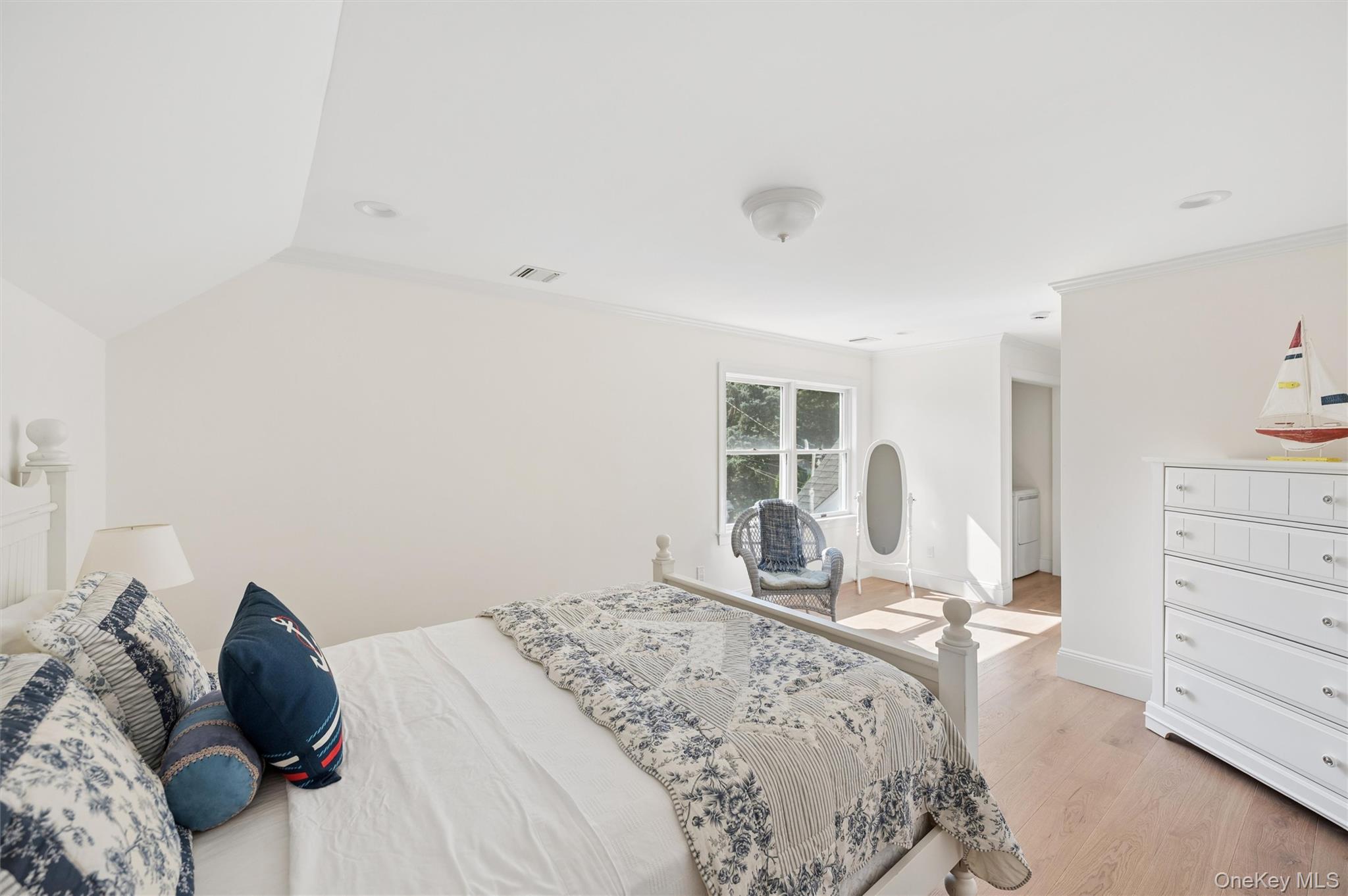 23 Whiting Road Property Photo 12