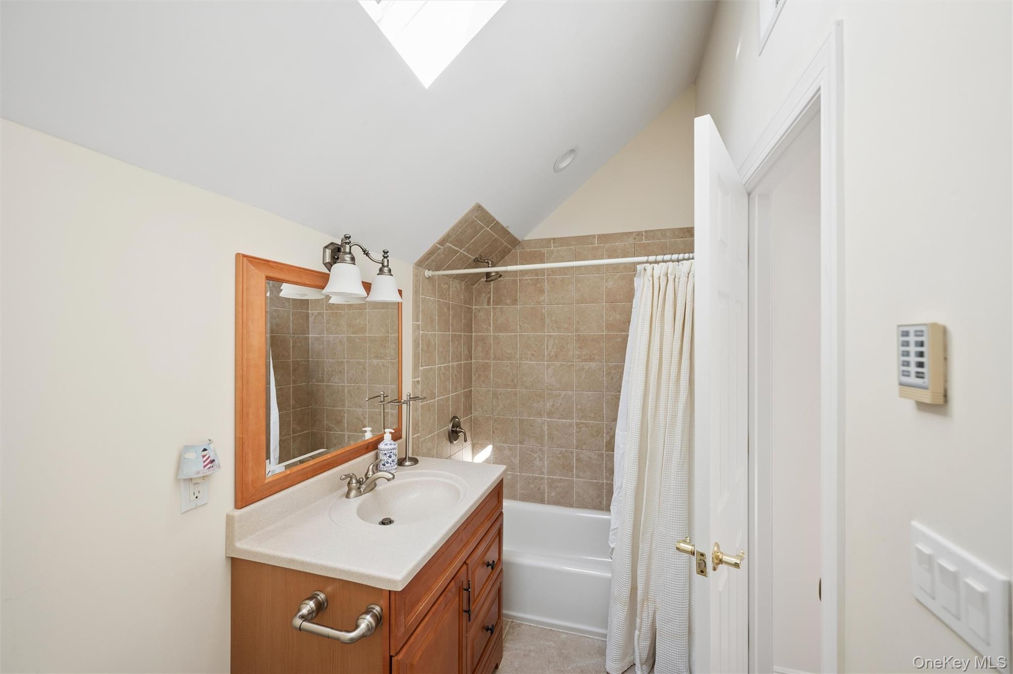 23 Whiting Road Property Photo 13