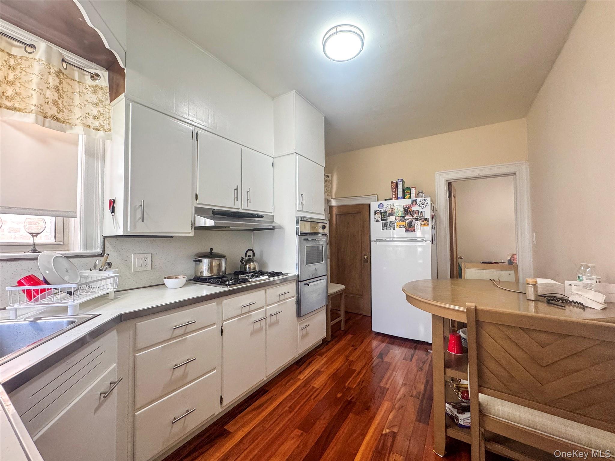 2021 Haight Avenue Property Photo 11