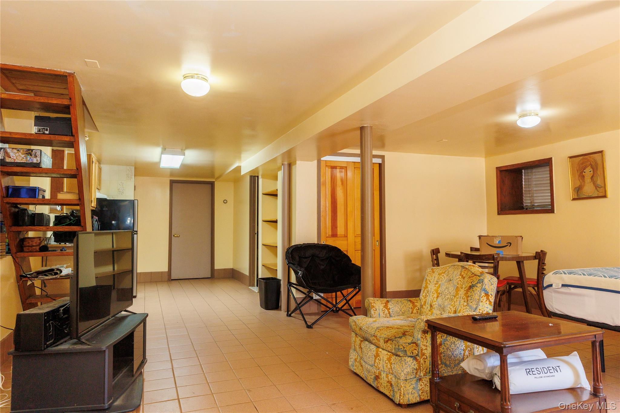 2021 Haight Avenue Property Photo 17