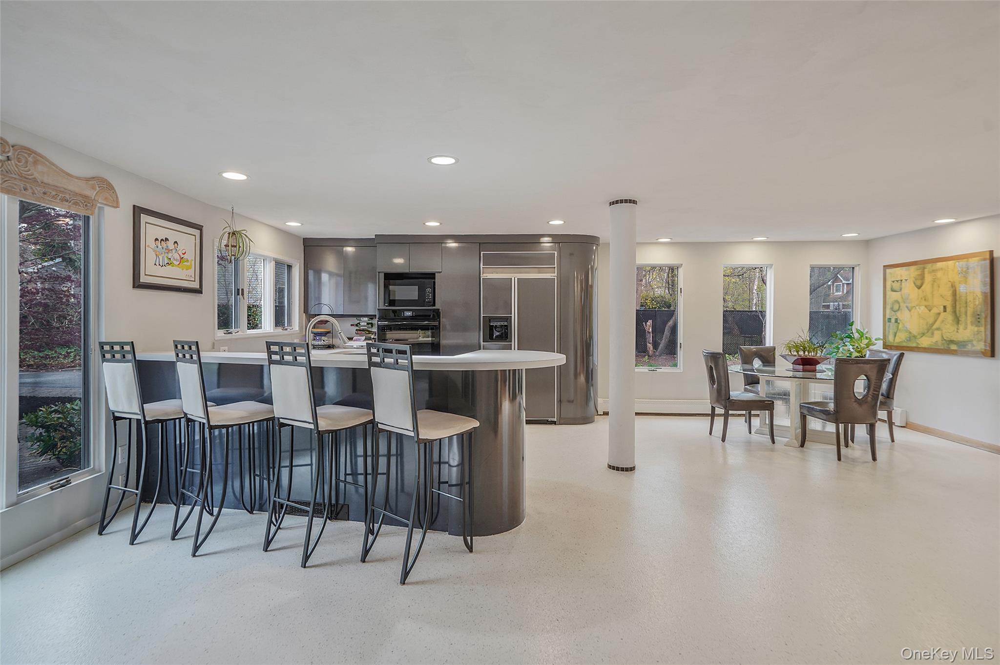61 Park Avenue Property Photo 8