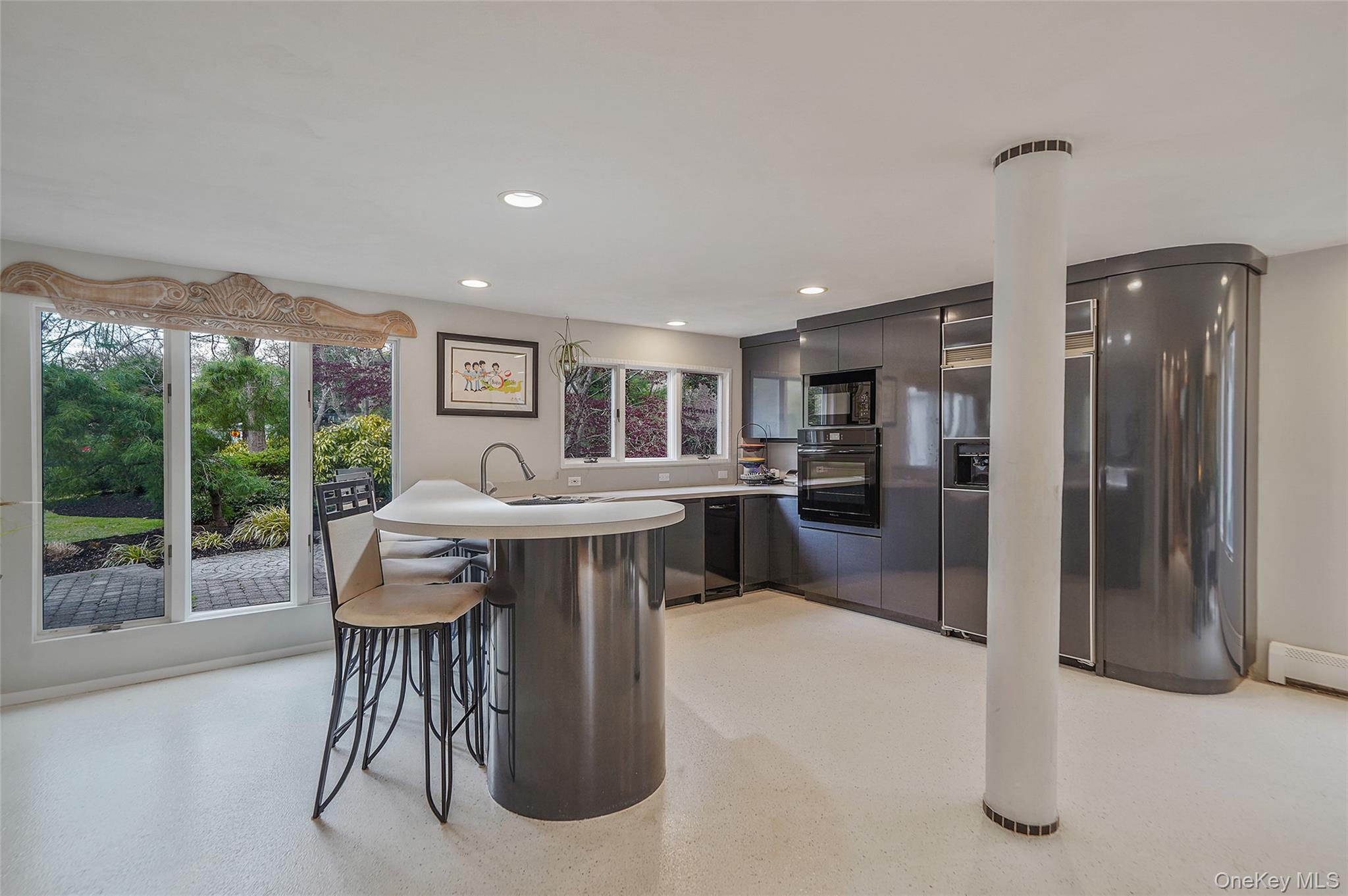 61 Park Avenue Property Photo 9