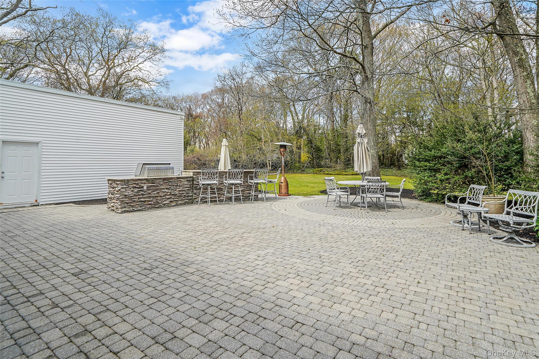 61 Park Avenue Property Photo 44