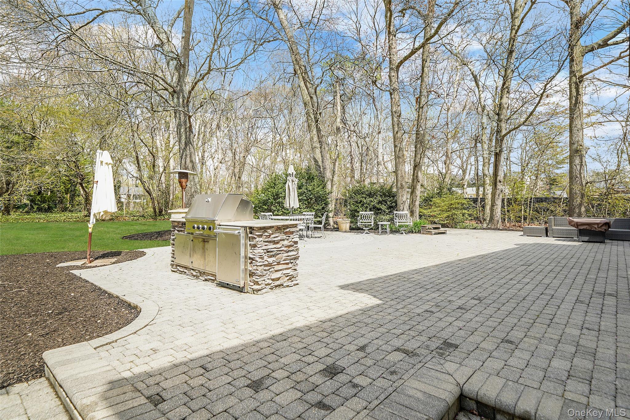 61 Park Avenue Property Photo 45