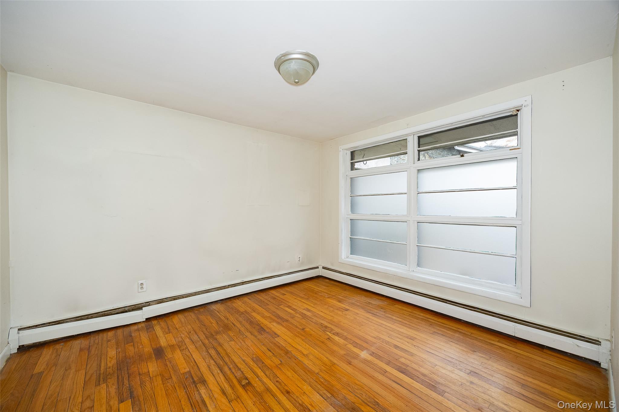 87 Vineyard Avenue Property Photo 3