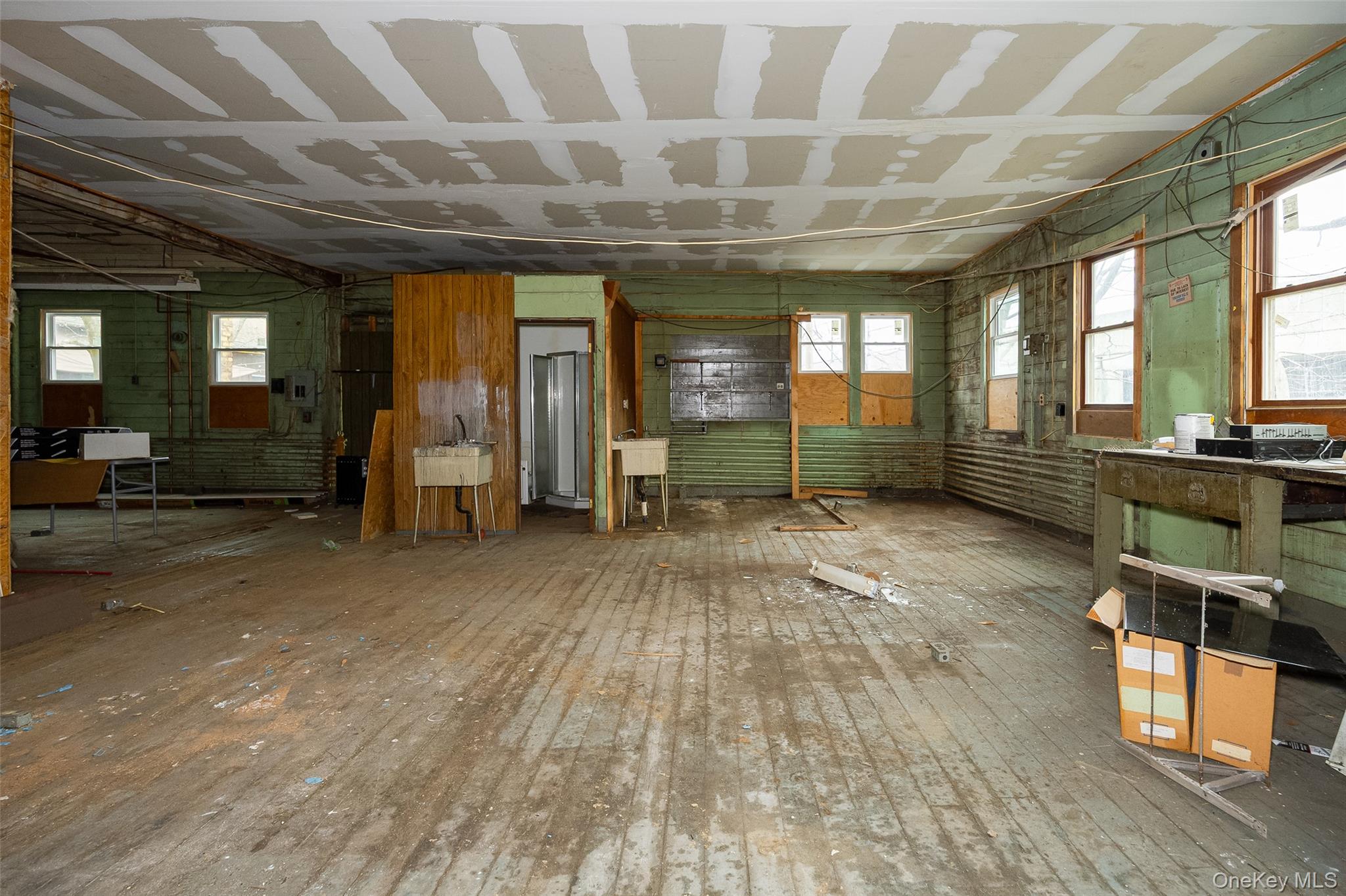 24-28 Vineyard Avenue Property Photo 24