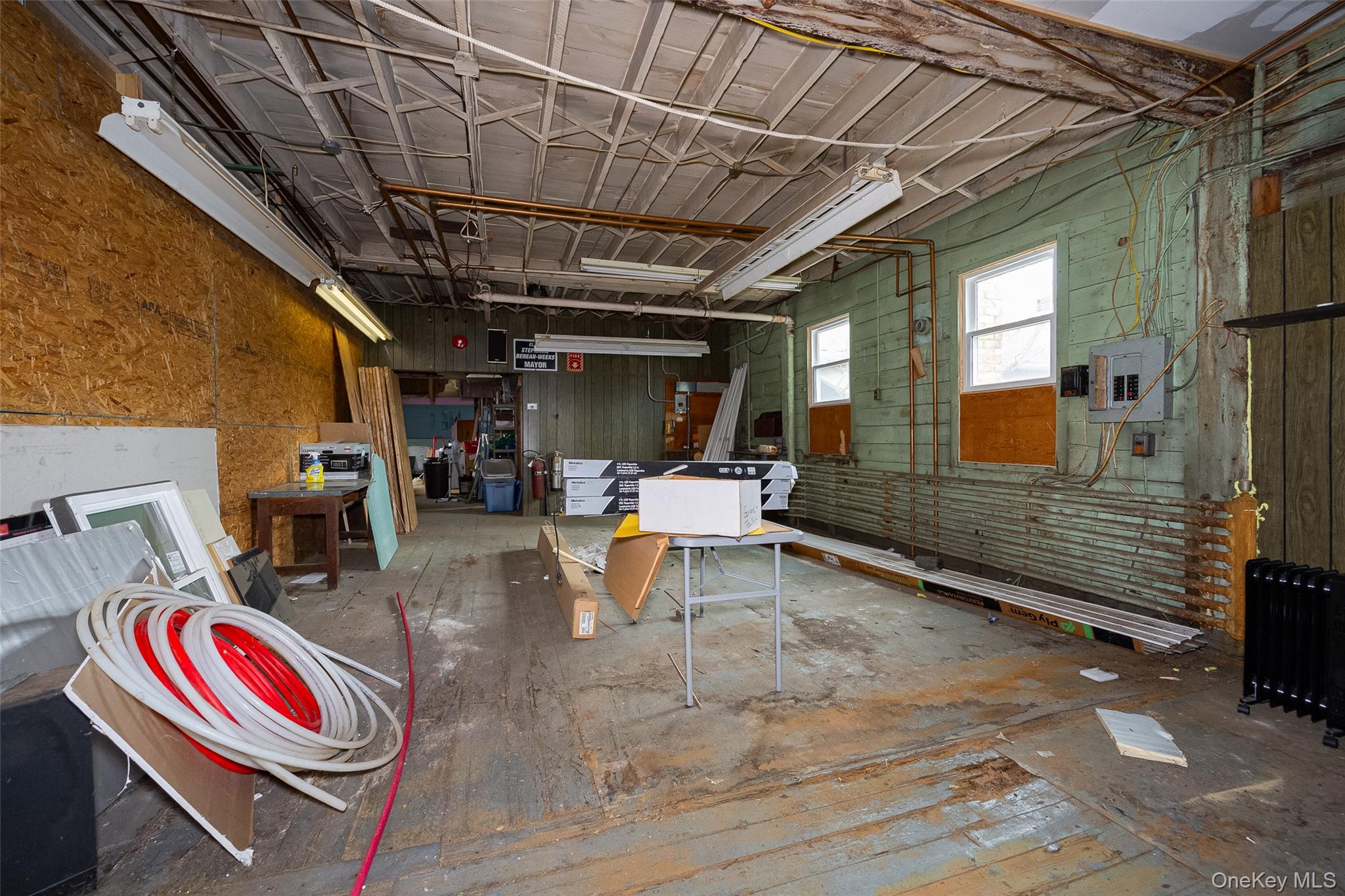24-28 Vineyard Avenue Property Photo 28