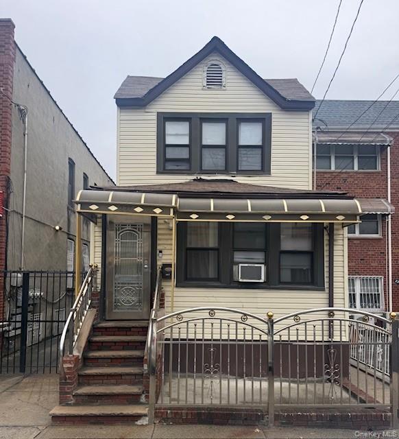 227 E 56th Street Property Photo 1