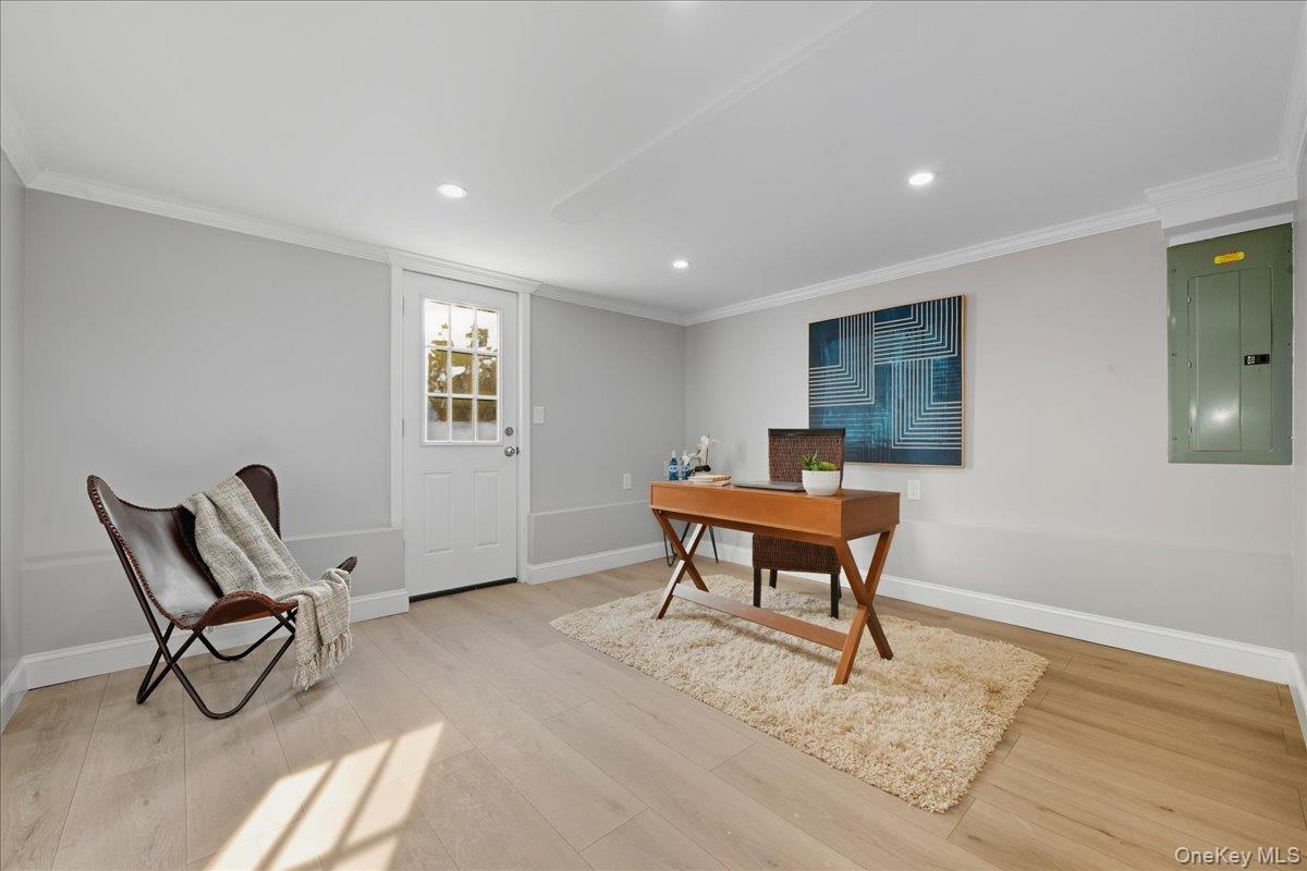 1050 Hastings Street Property Photo 18