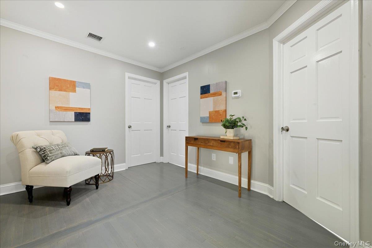 1050 Hastings Street Property Photo 23
