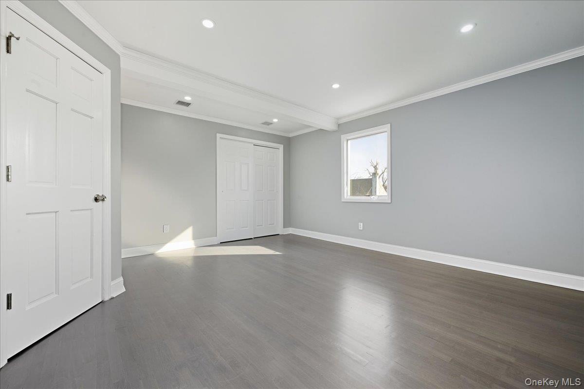 1050 Hastings Street Property Photo 24
